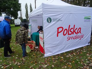 ”Jesień w polu i ogrodzie – Kościerzyński Dzień Ziemniaka” - dopisali zarówno wystawcy jak i kupujący